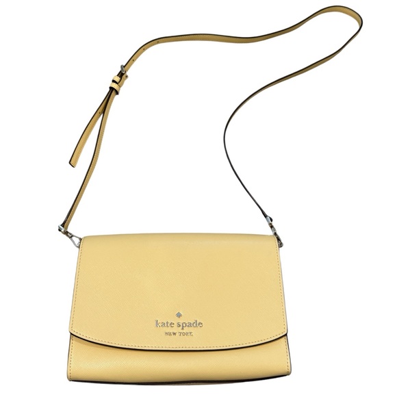 kate spade Handbags - Kate Spade Carson Convertible Crossbody in Pale Yellow